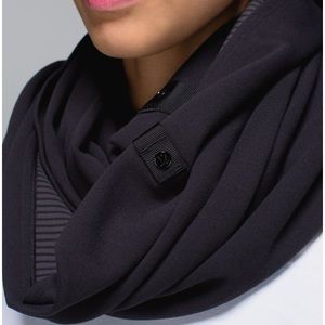 Lululemon vinyasa scarf